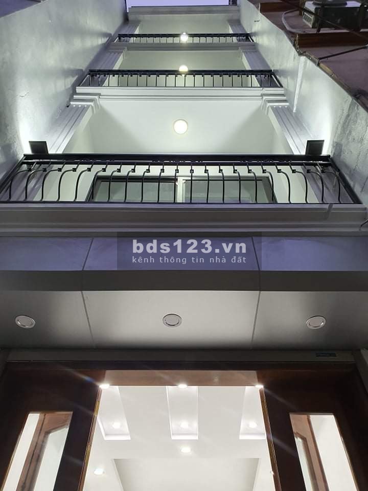 Bán nhà Kim Ngưu, DT 45m² x 4 tầng MT 5m giá chỉ 7 tỷ Hai Bà Trưng 0947913839