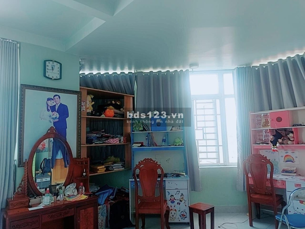 Building Quận 8 3 mặt tiền đường 12m, 6 tầng bê tông cốt thép, gần 200m2, công nhận đủ chỉ 16.8 tỷ