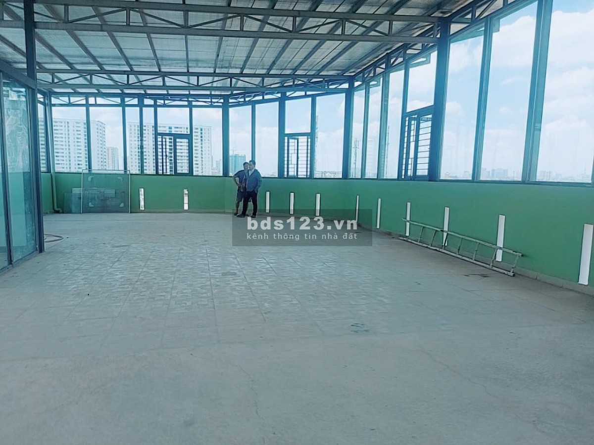 Building Quận 8 3 mặt tiền đường 12m, 6 tầng bê tông cốt thép, gần 200m2, công nhận đủ chỉ 16.8 tỷ