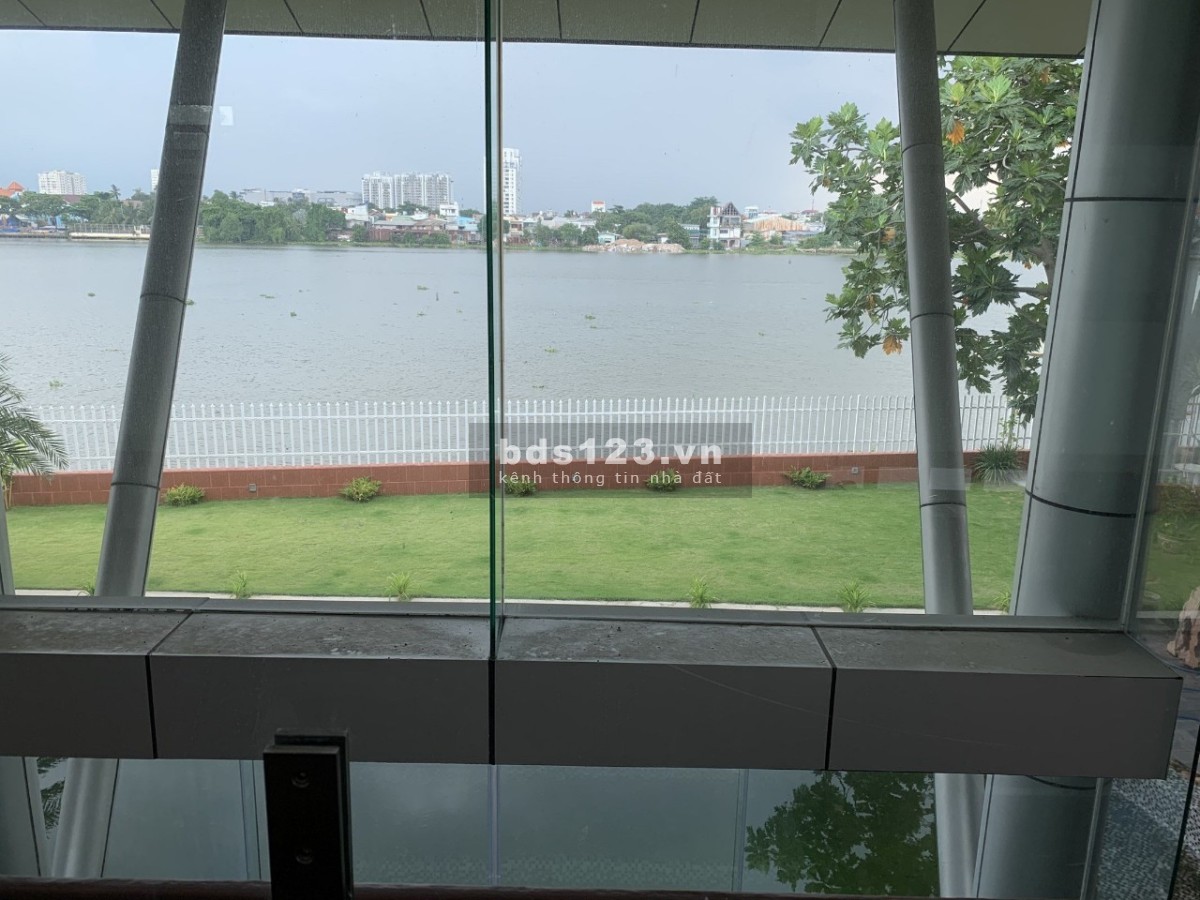 Nhà mặt tiền sông 2 ngàn 750m2, đ. Bình Quới, P28, Bình Thạnh, 306 tỷ tL - Gọi Quân 0911989098.