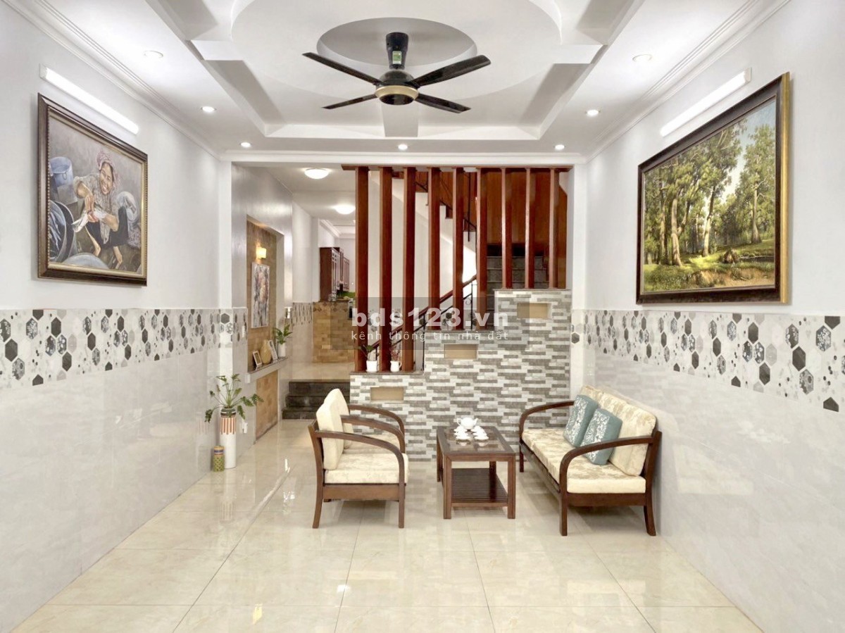 Bán nhà khu Nam Long, Phú Thuận, quận 7 có 2 lầu đường nhựa 10m