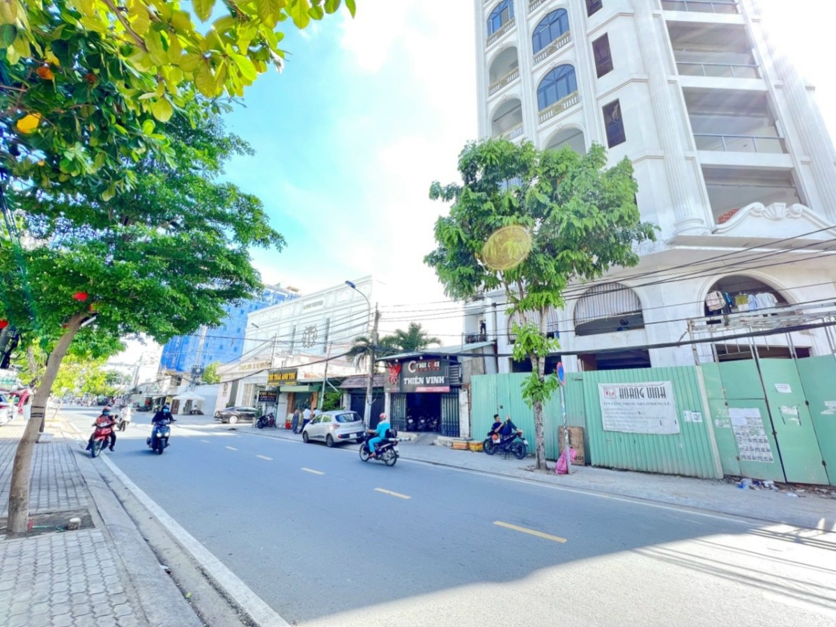 Bán Nhà Mặt Tiền Lâm Văn Bền vị trí kinh doanh, gần Cư Xá Ngân Hàng, Quận 7 liên hệ 0933 638