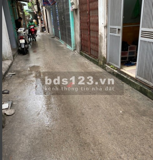 Bán nhà ngõ Minh Khai, 200m ra đường lớn Minh Khai, 53m, 2.8 tỷ