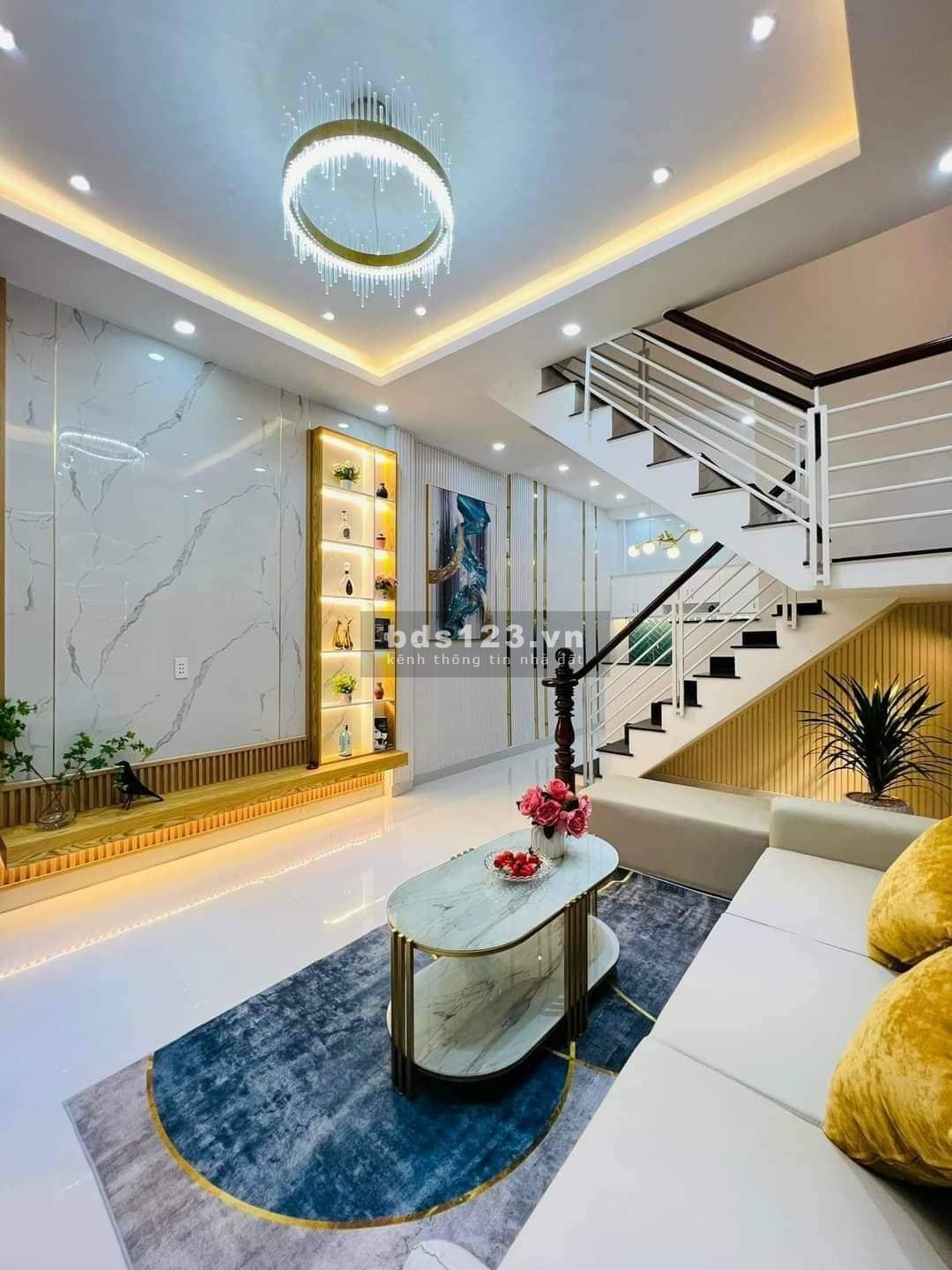 Cấp báo!Cần ra đi gấp nhà hẻm 52m2 giá sốc chỉ 5,2 tỷ Tôn Thất Thuyết Quận 4