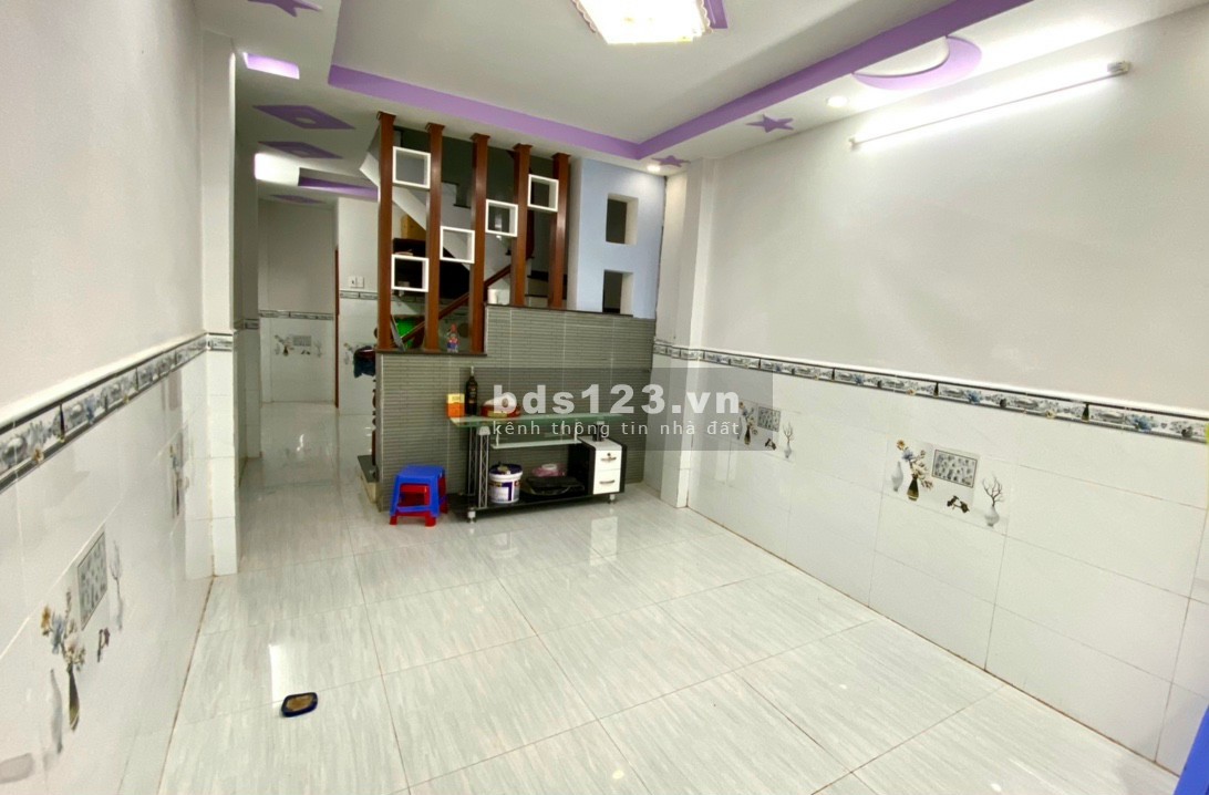 Chính chủ bán nhà 1 trệt 1 lầu hẻm 1041 Trần Xuân Soạn, Quận 7