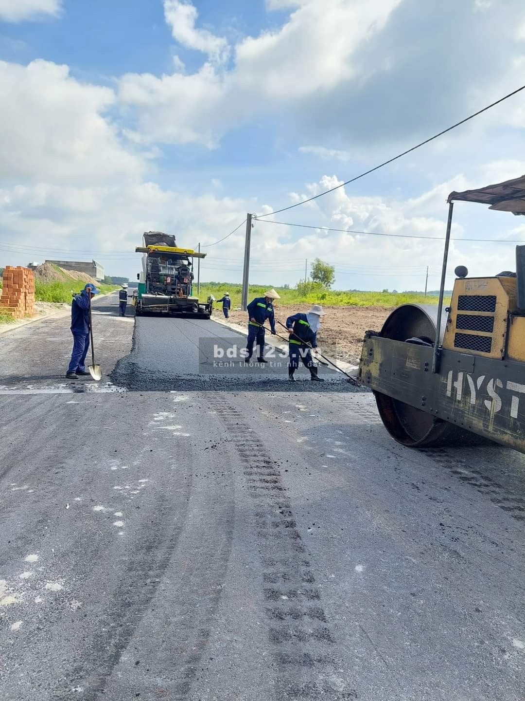Đất mặt tiền kinh doanh, xây phòng trọ cho thuê ngay trường CĐ Bình Phước và KCN Becamex Chơn Thành.