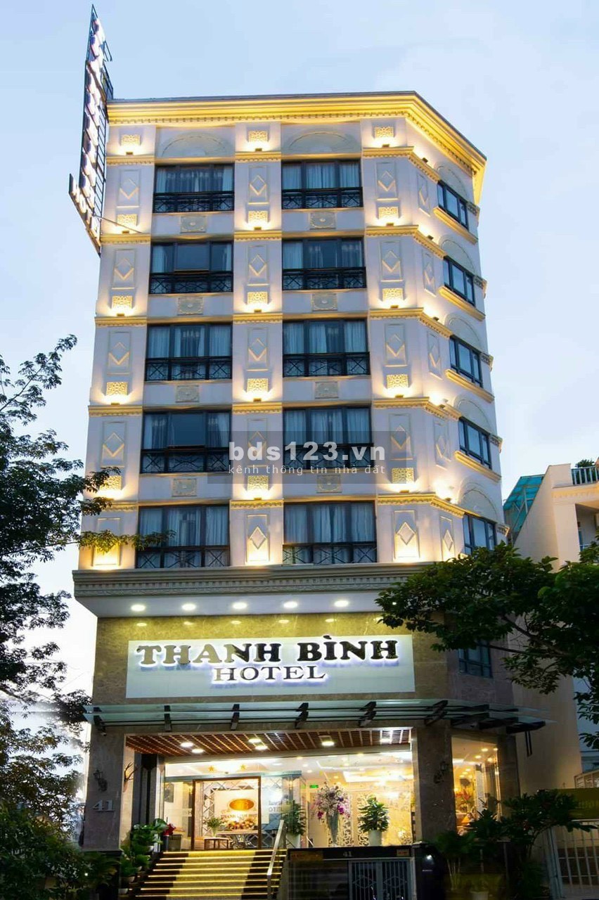 Khách sạn MT 41 Trần Trọng Cung, Q7 dt 10x23m hầm 8 Tầng. 75 tỷ TL gọi Quân 0911989098