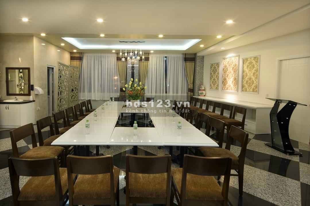 Khách sạn MT 41 Trần Trọng Cung, Q7 dt 10x23m hầm 8 Tầng. 75 tỷ TL gọi Quân 0911989098