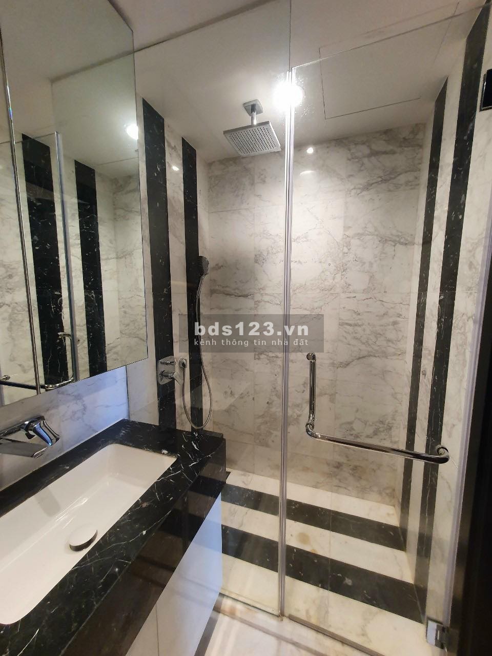 Cho thuê căn hộ D1 Mension 2PN 2WC Full NT giá từ 23tr bao phí QL
