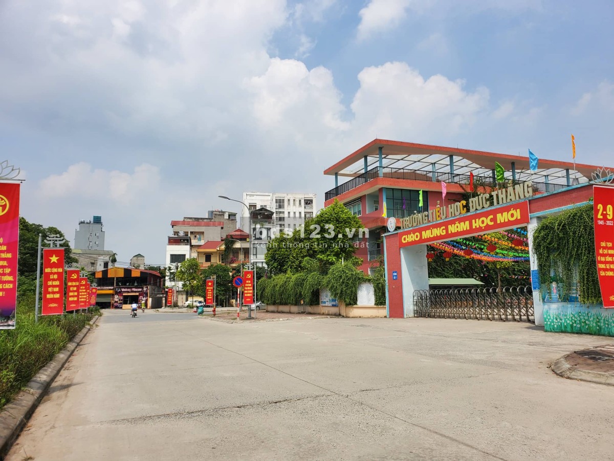 Bán nhà lô góc, phố Văn Hội, phường Đức Thắng, quận Bắc Từ Liêm, Hà Nội có 3 tầng