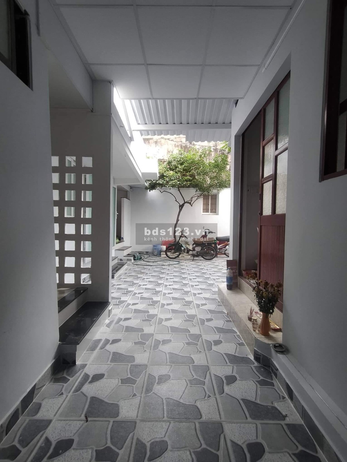 Bán nhà vườn view sông quận Bình Thạnh khu dân cư đông đúc chưa tới 8 tỷ đồng