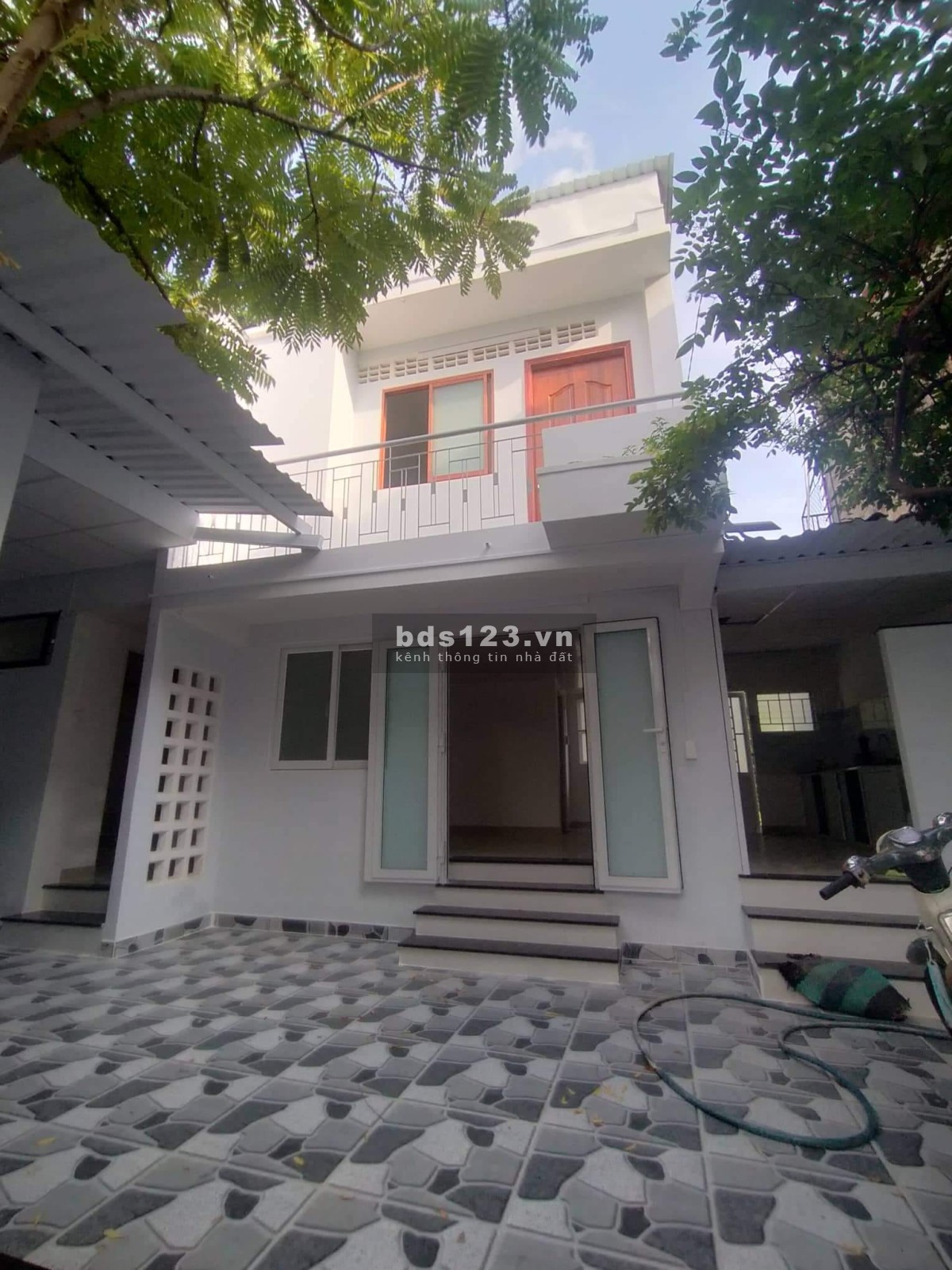 Bán nhà vườn view sông quận Bình Thạnh khu dân cư đông đúc chưa tới 8 tỷ đồng