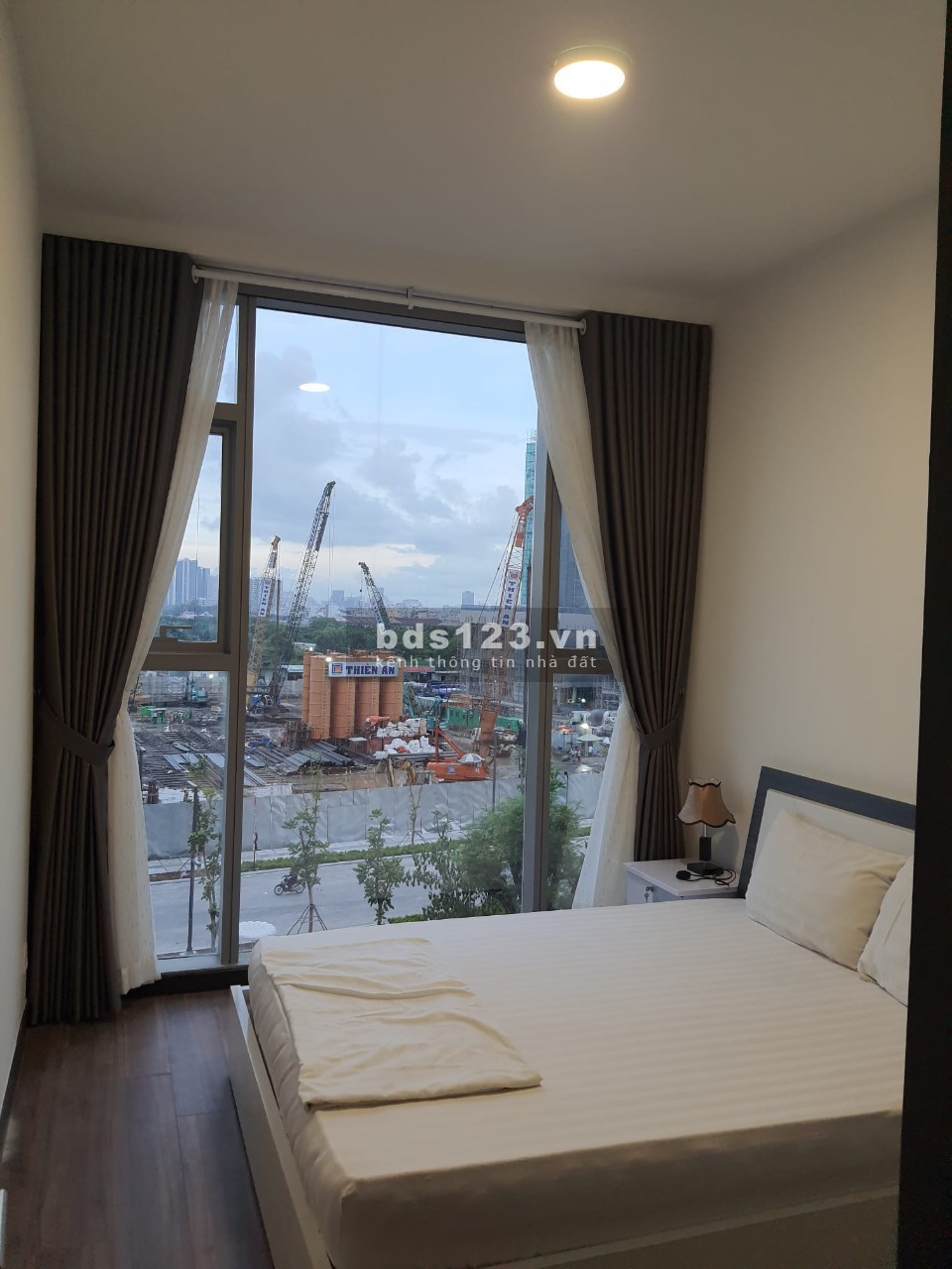 Cho thuê căn hộ Empire City 2PN 95m2 full nội thất xịn giá tốt