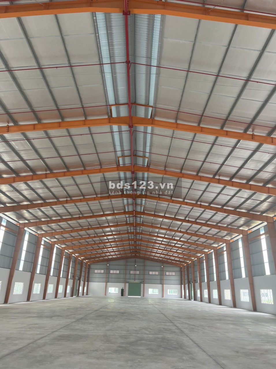 Cho thuê kho xưởng dtsd 2900m² - 6270m² ngay KCN Tân Đức, Đức Hòa, Long An