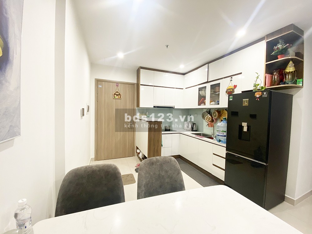 Cần bán căn hộ 2PN đầy đủ nội thất view Landmark 81 có thể xem pháo hoa
