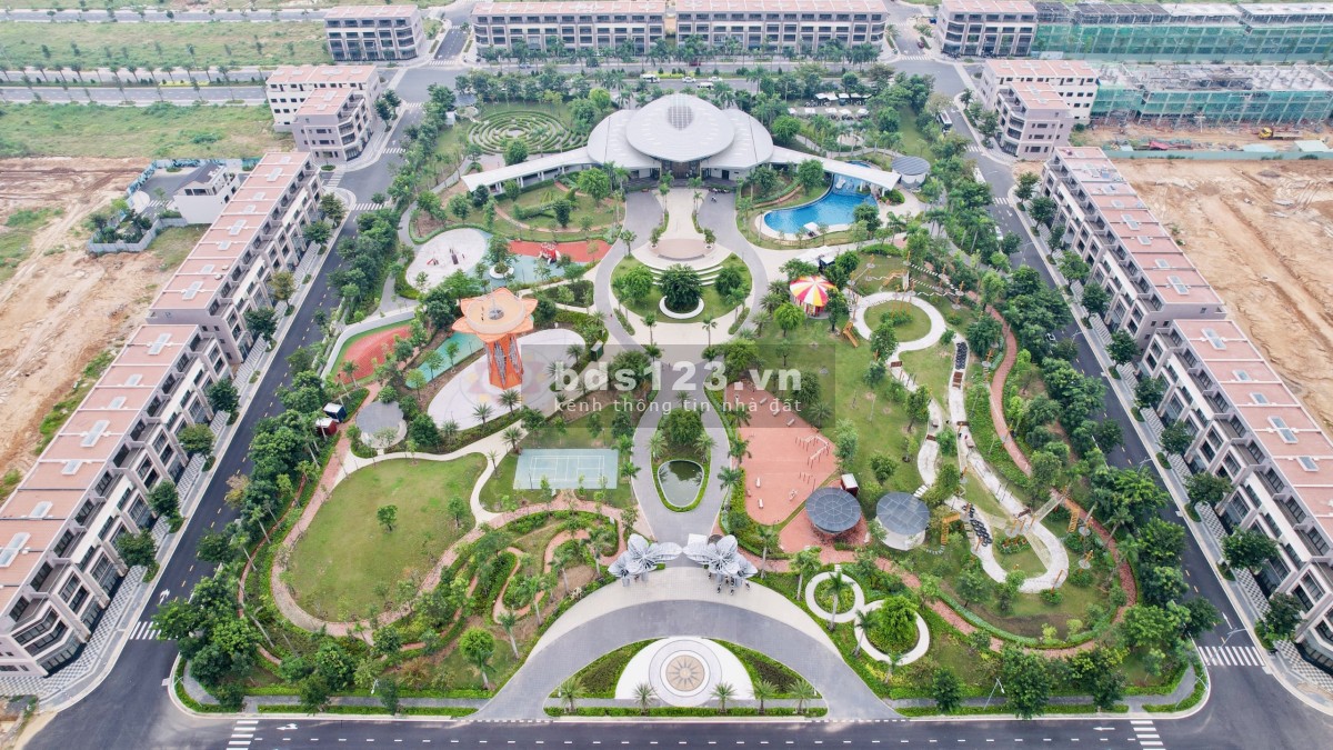 Đất nền tự xây 5x20m, đường 16m của dự án Gem Sky World liền kề sân bay Long Thành.