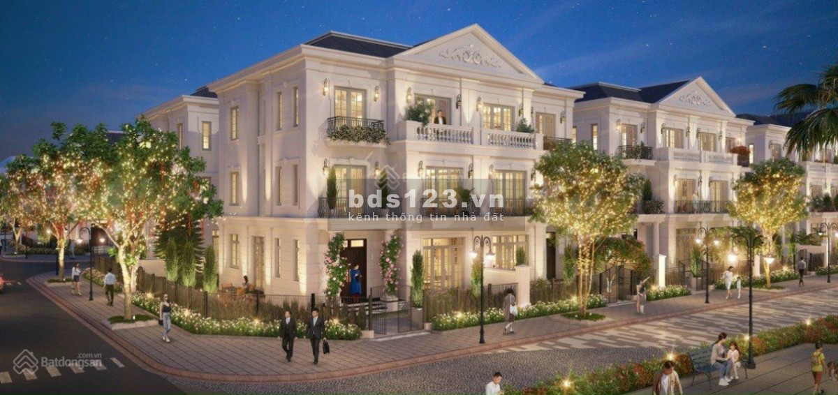 Sở Biệt thự liền liền nằm tại trung tâm hành chính Quận, vị trí đắc địa