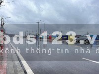 Sở Biệt thự liền liền nằm tại trung tâm hành chính Quận, vị trí đắc địa