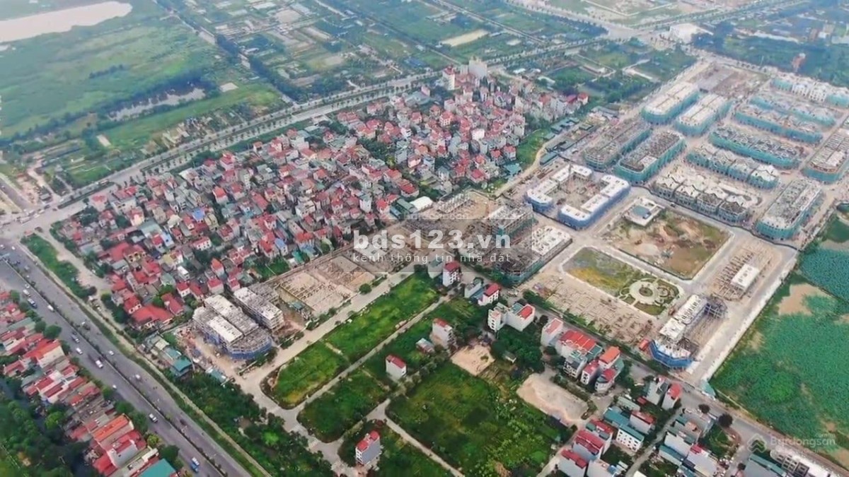Bán biệt thự liền kề KĐT ngay tại trung tâm hành chính quận chỉ với giá 110 triệu/m²