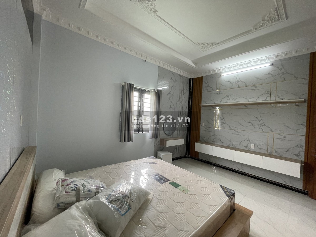 Bán nhà riêng Hóc Môn đường Dương Công Khi có SHR giá chỉ 4 tỷ đồng TL