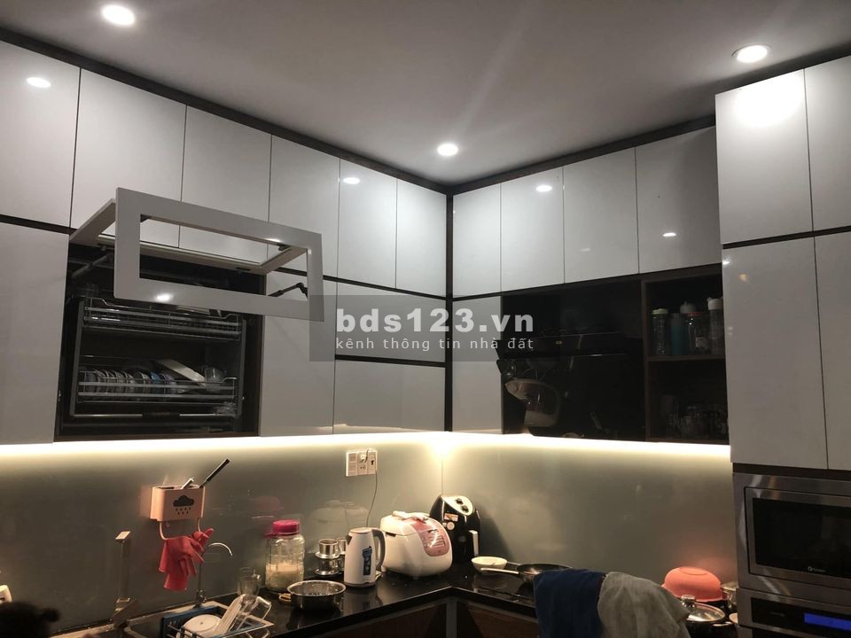 Bán nhà mặt tiền Lâm Nhĩ DTSD 90m² đầy đủ nội thất gỗ sang trọng giá chỉ 5,2 tỷ đồng