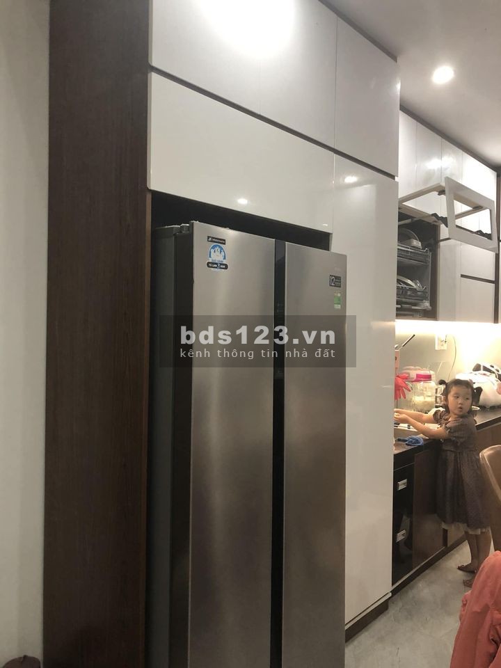 Bán nhà mặt tiền Lâm Nhĩ DTSD 90m² đầy đủ nội thất gỗ sang trọng giá chỉ 5,2 tỷ đồng