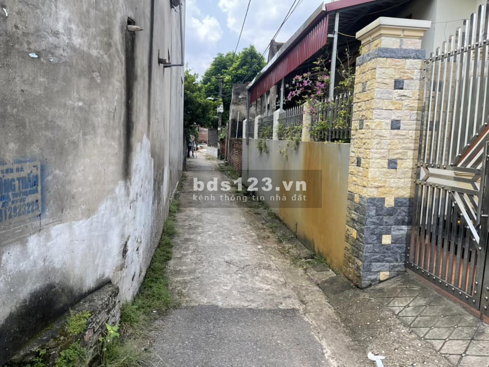 Cần bán diện tích 45m2 lô đất giá 1.250 tr thôn Sen Hồ, Lệ Chi, Gia Lâm