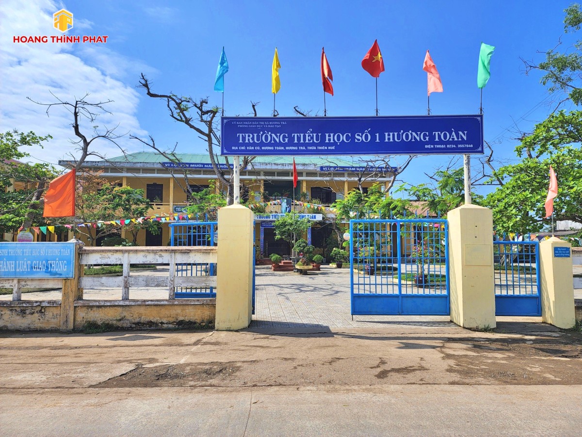 F0 Hương Toàn ngay chợ Vân Cù view sông Bồ giá chỉ 7xx triệu/lô