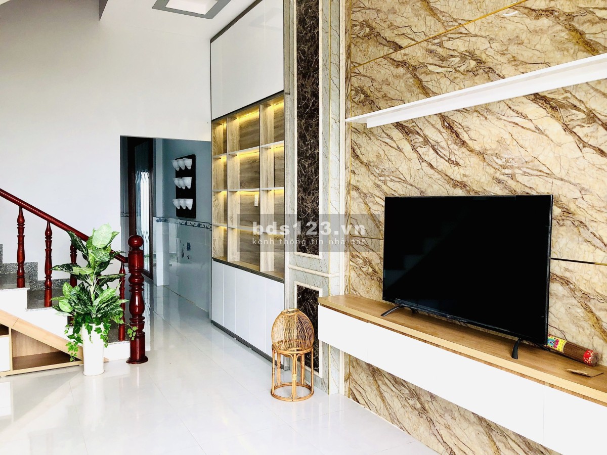 Bán nhà riêng Hóc Môn đường Dương Công Khi có SHR giá chỉ 4 tỷ đồng TL