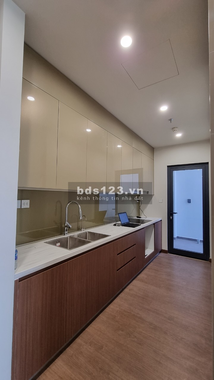 Chính chủ cần bán gấp căn góc 3 ngủ Matrix one Mễ Trì, giá siêu hạt dẻ, view đẹp