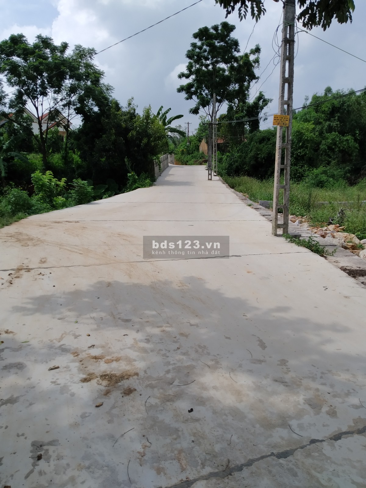 Bán đất lô đất xã Cẩm Lý, Lục Nam DT 831m² giá hơn 2 triệu/m²