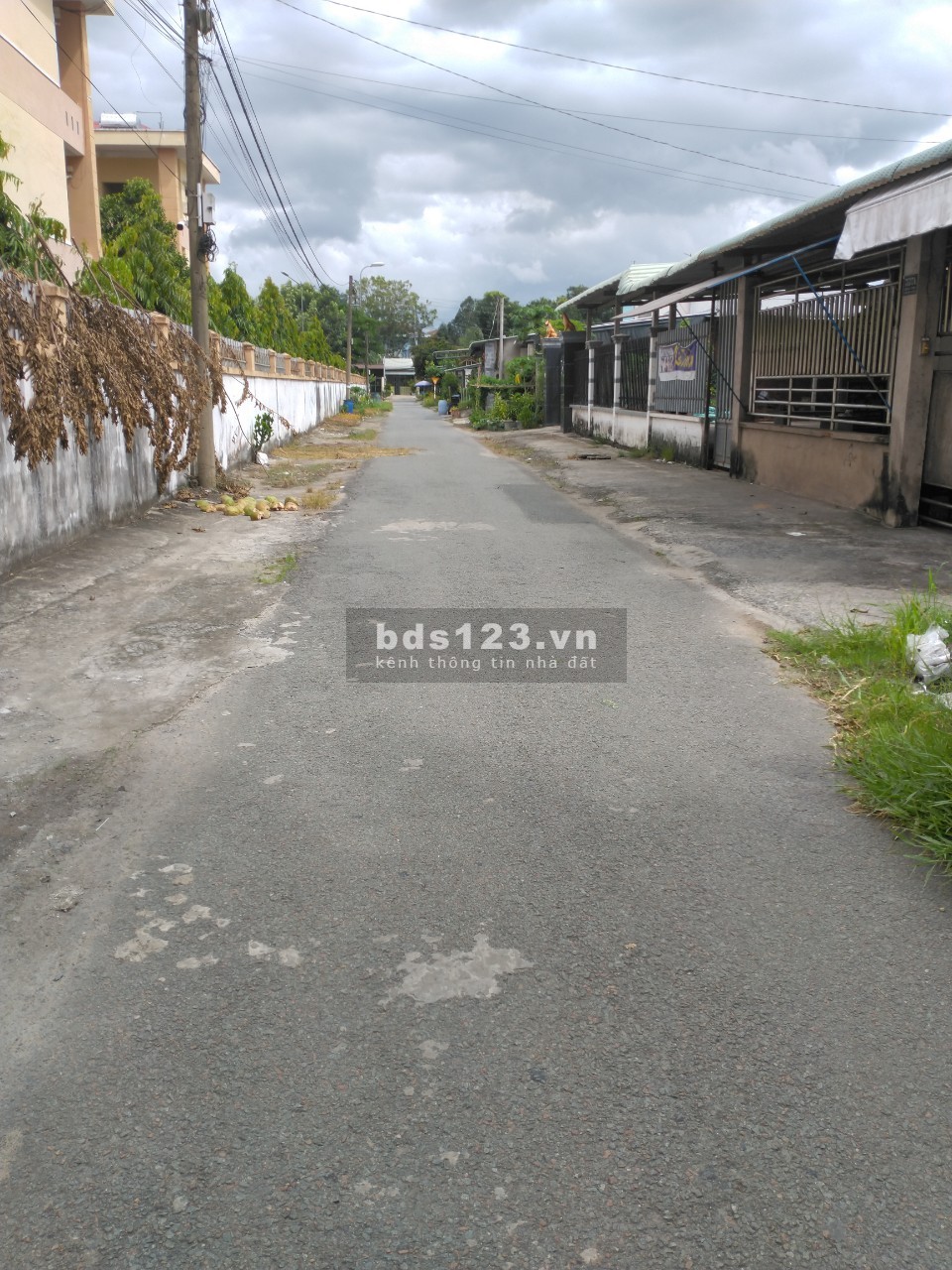 Bán đất chính chủ thổ cư 180m2, sổ hồng riêng, thị trấn Củ Chi