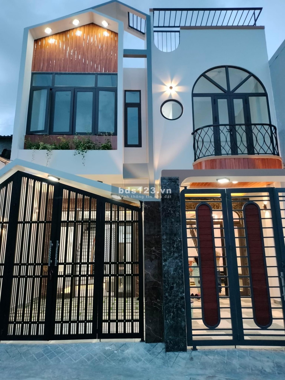 Nhà đẹp Tô Hiệu full nội thất oto vào tận nơi giá có thương lượng