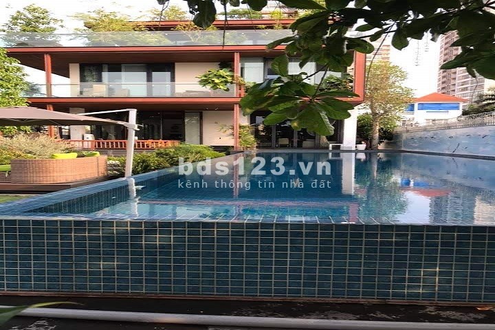 Bán đất MT đường Nguyễn Ư Dĩ, Thảo Điền, Quận 2. DT 12x18m, CN 220m2 giá chỉ 55 tỷ TL 0911.989.098