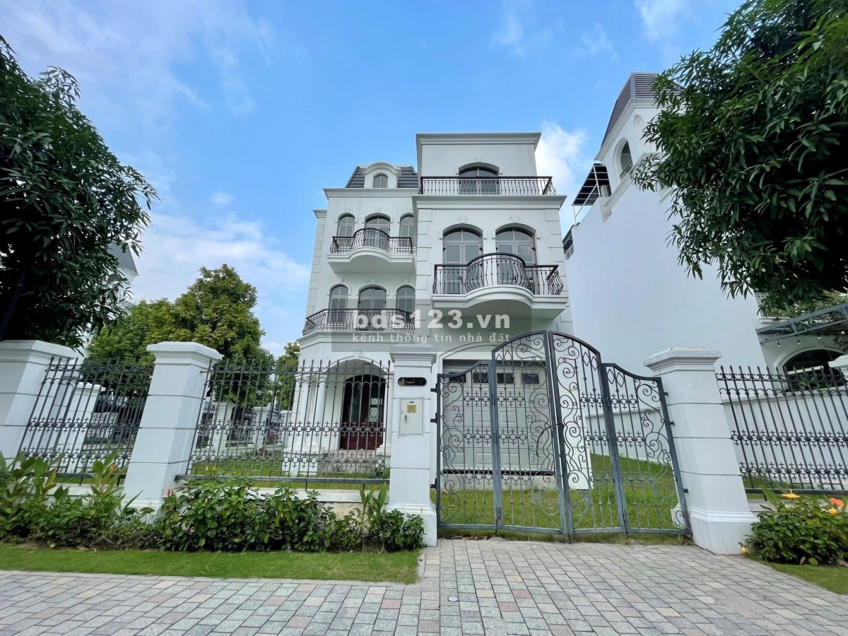 750m2 đất MT sông khu Eden Nguyễn Văn Hưởng, Quận 2. DT 30x20 - Chỉ 200 tỷ TL. Quân 0911.989.098