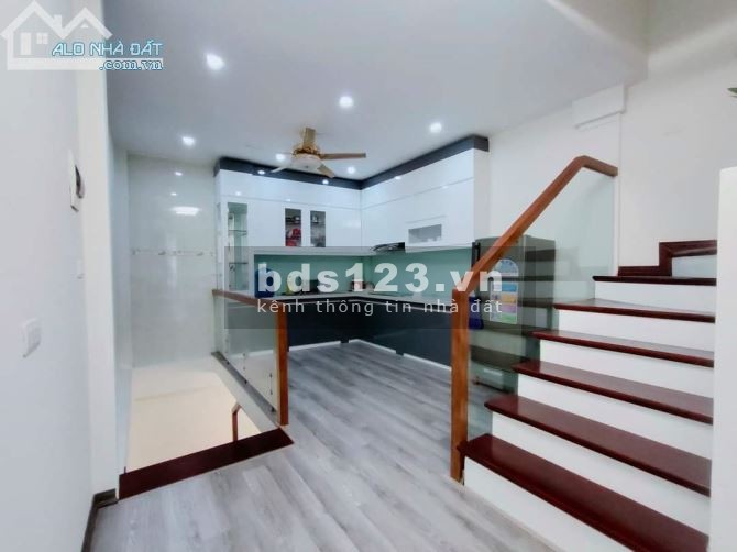 Bán gấp nhà NGỌC THỤY, LONG BIÊN, MT 4,3m, nhỉnh giá chỉ 3 tỷ đồng