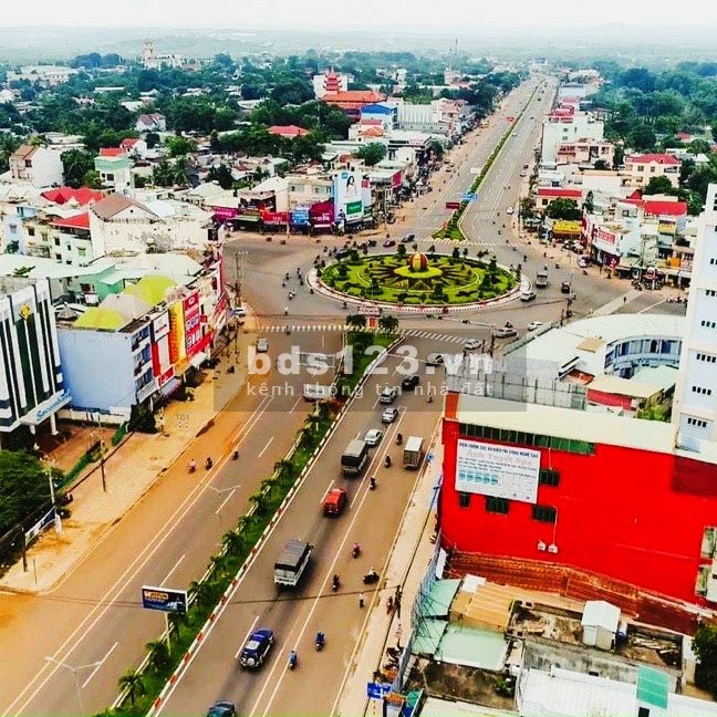 Bán lô đất nền tuyến 4 ngã tư đường 42, 28m giá rẻ. cơ hội đầu tư đón đầu KCN Becamex 6300ha