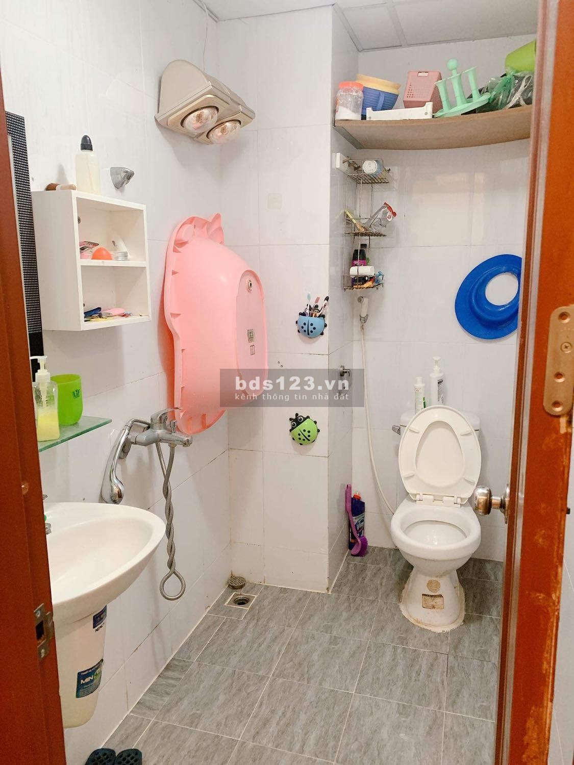 Chính chủ cần bán nhanh chung cư Kim Văn Kim Lũ, tần trung, full nội thất, giá 1.09 tỷ