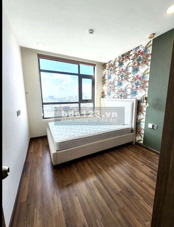 Cho thuê căn hộ tầng 17 diện tích sử dụng 90m2 lh 0983064139