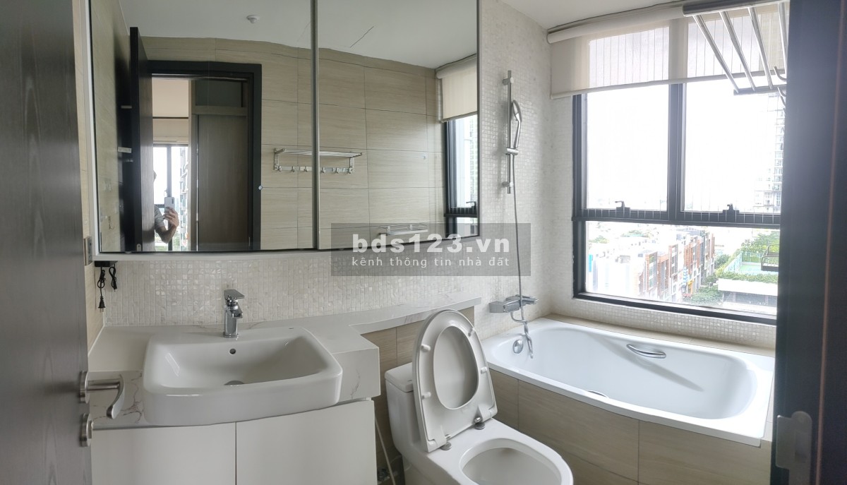 Bán gấp căn hộ cao cấp 3 phòng ngủ tịa Feliz En Vista giá siêu rẻ lh 0334237251
