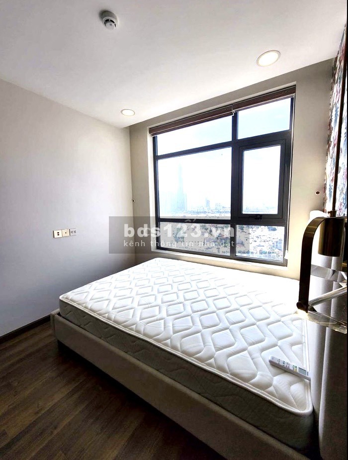Cho thuê căn hộ tầng 17 diện tích sử dụng 90m2 lh 0983064139