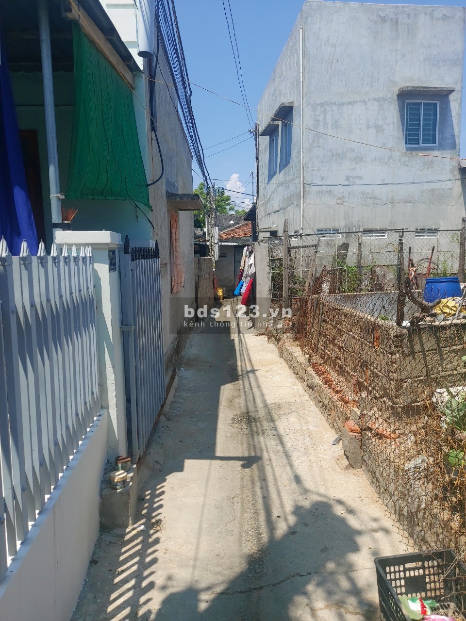 Chủ nhà cần tiền BÁN GẤP nhà cấp 4 mới xây Trần Đại Nghĩa sổ sẵn