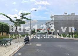 Chính chủ gửi lô đất giữa 2 khu công nghiệp Vsip giá ngộp