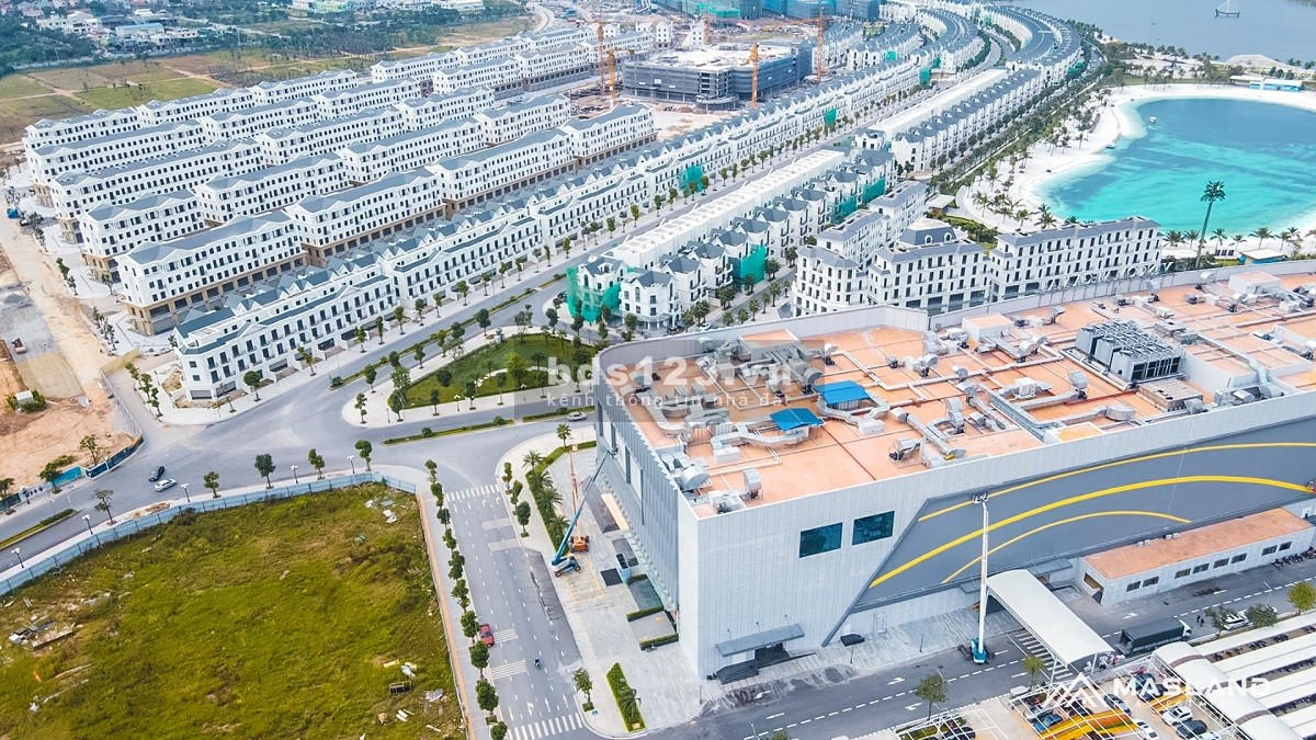 Bán Nhà Phố góc 3 mặt tiền Vinhomes Ocean Park, diện tích 242m2…