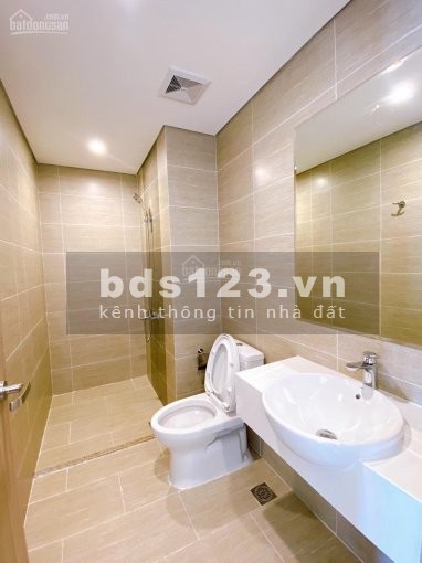 Cho thuê căn hộ chính chủ giá rẻ, diện tích 44m2, phòng ngủ 1 + 1, tầng 34