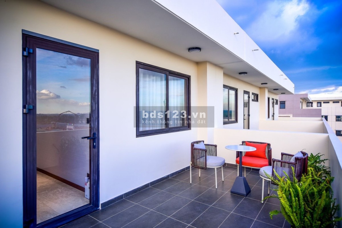 Hàng vip căn shop house 4Tấm góc 2mt 8.5x20m đường 34m khu đô thị Gem Sky World.