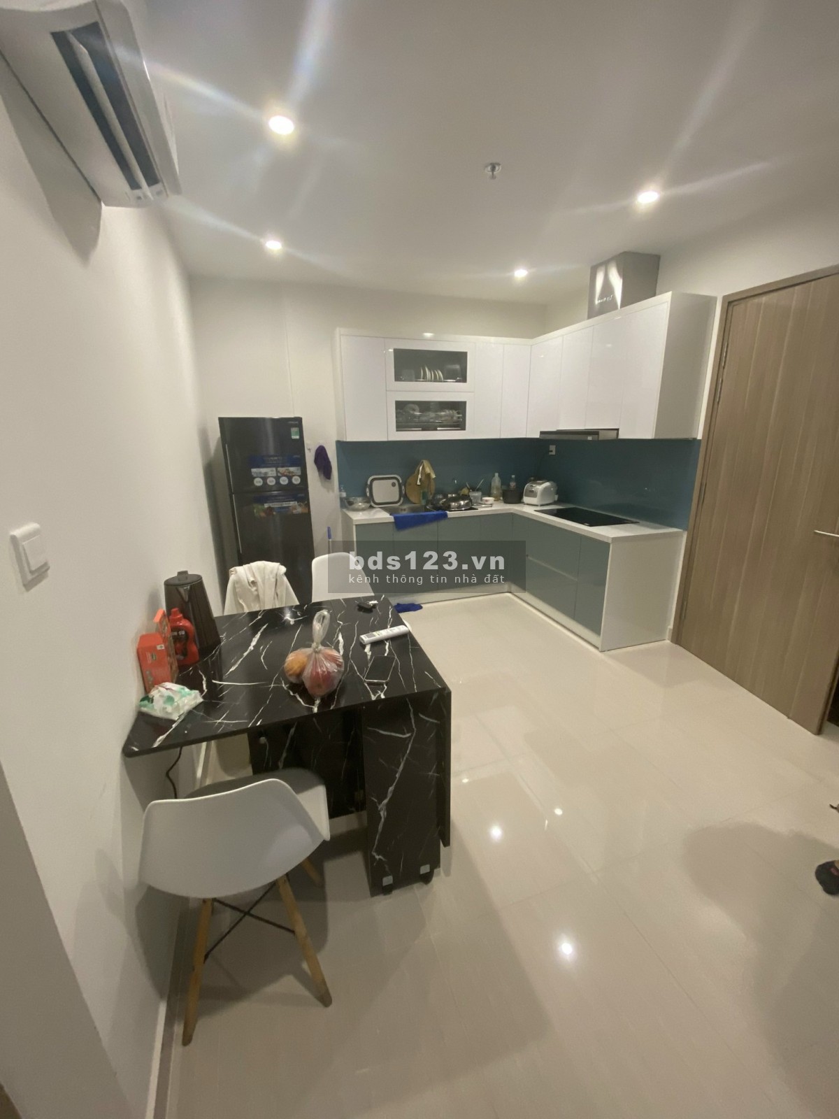 Bán gấp căn góc 3PN 2VS full nội thất xịn, BC Đông Nam giá 2.5 tỷ Ocean Park - 081 260 2680