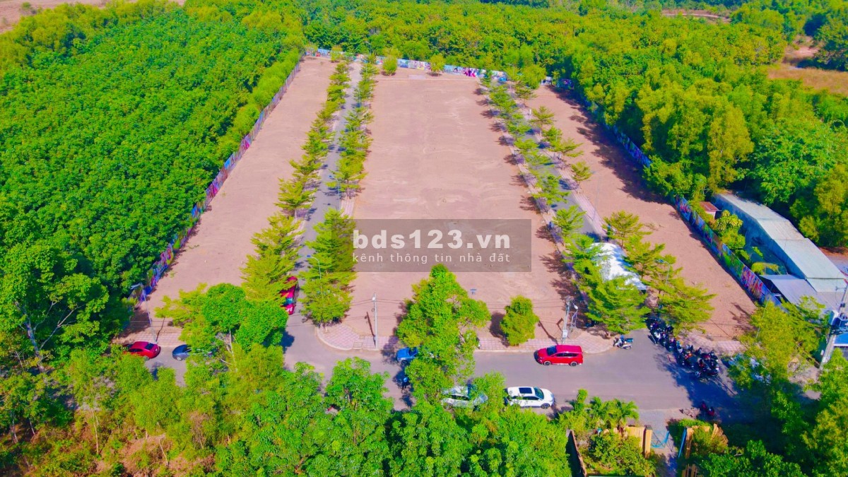 Bán gấp trong tháng (đến 30/09): Nền mặt tiền đường nhựa 10m / Tỉnh Lộ 15, Củ Chi HCM hướng Tây Nam