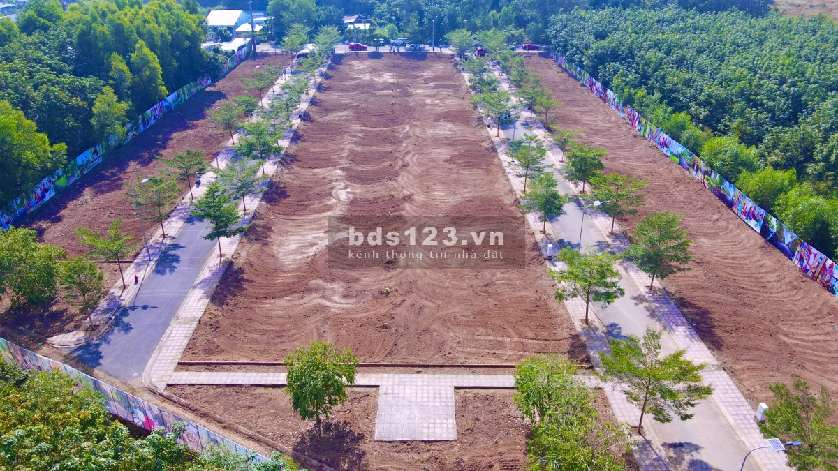 Bán gấp trong tháng (đến 30/09): Nền mặt tiền đường nhựa 10m / Tỉnh Lộ 15, Củ Chi HCM hướng Tây Nam