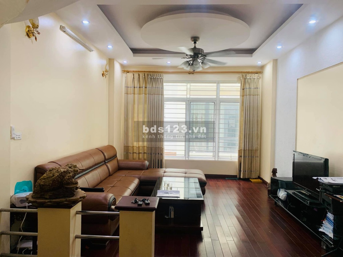 Bán Nhà Phố Nguyễn Sơn, Long Biên, Ô TÔ Qua Nhà, dtsd 60m2, 4 tỷ 6, 5 tầng